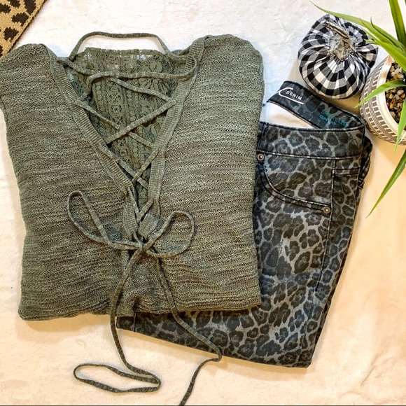 Knox Rose Sweaters - 5 for $50 - Knox Rose Lace & Criss Cross Back